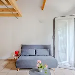 1 Bedroom Lovely In Saint-georges-de-didon * Saint-Georges-de-Didonne