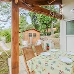 1 Bedroom Lovely In Saint-georges-de-didon Tatil Evi Saint-Georges-de-Didonne