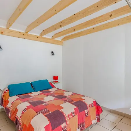 1 Bedroom Amazing In Saint-georges-de-didon