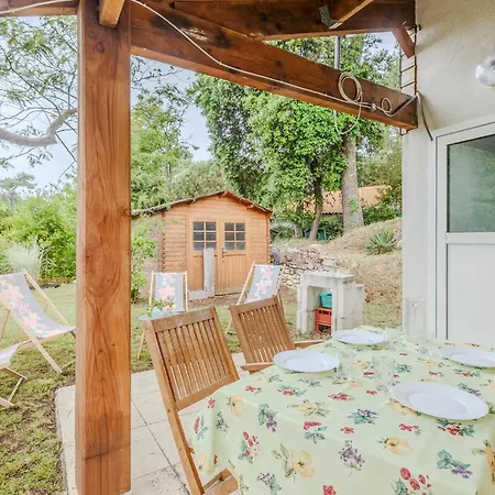 1 Bedroom Amazing In Saint-georges-de-didon Casa vacanze Saint-Georges-de-Didonne