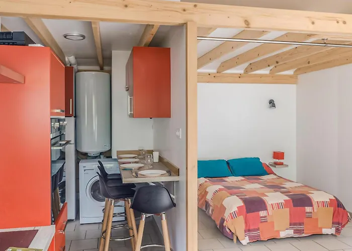 Holiday home Gorgeous In Saint-georges-de-didon